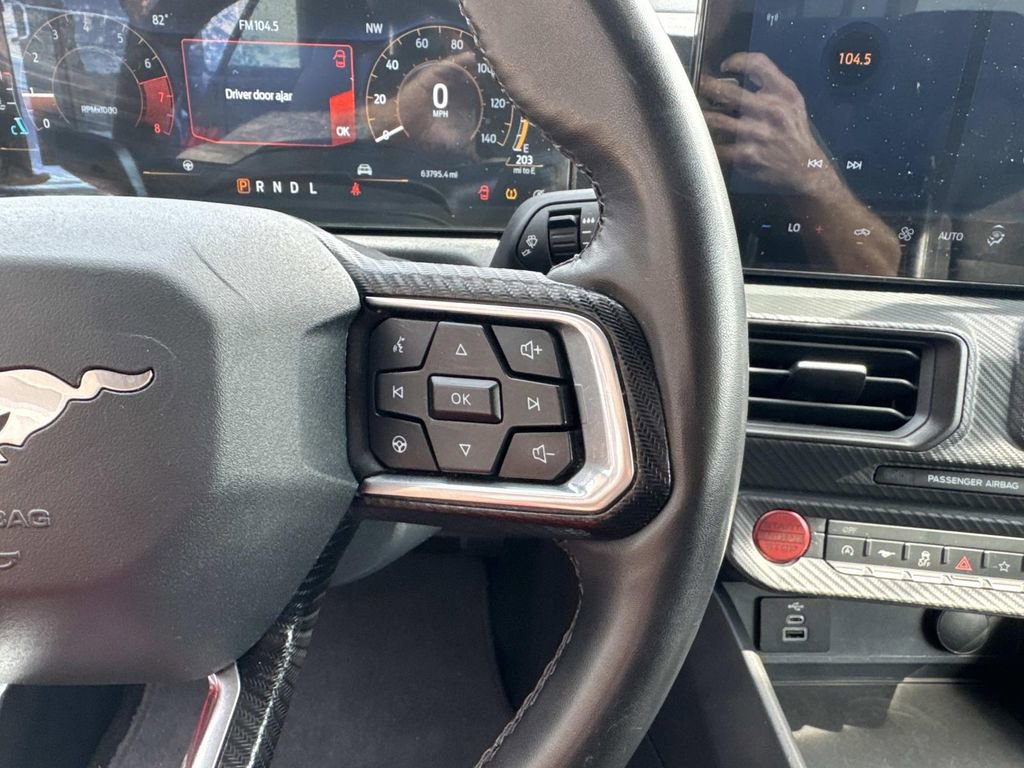 Used 2024 Ford Mustang Convertible image 13