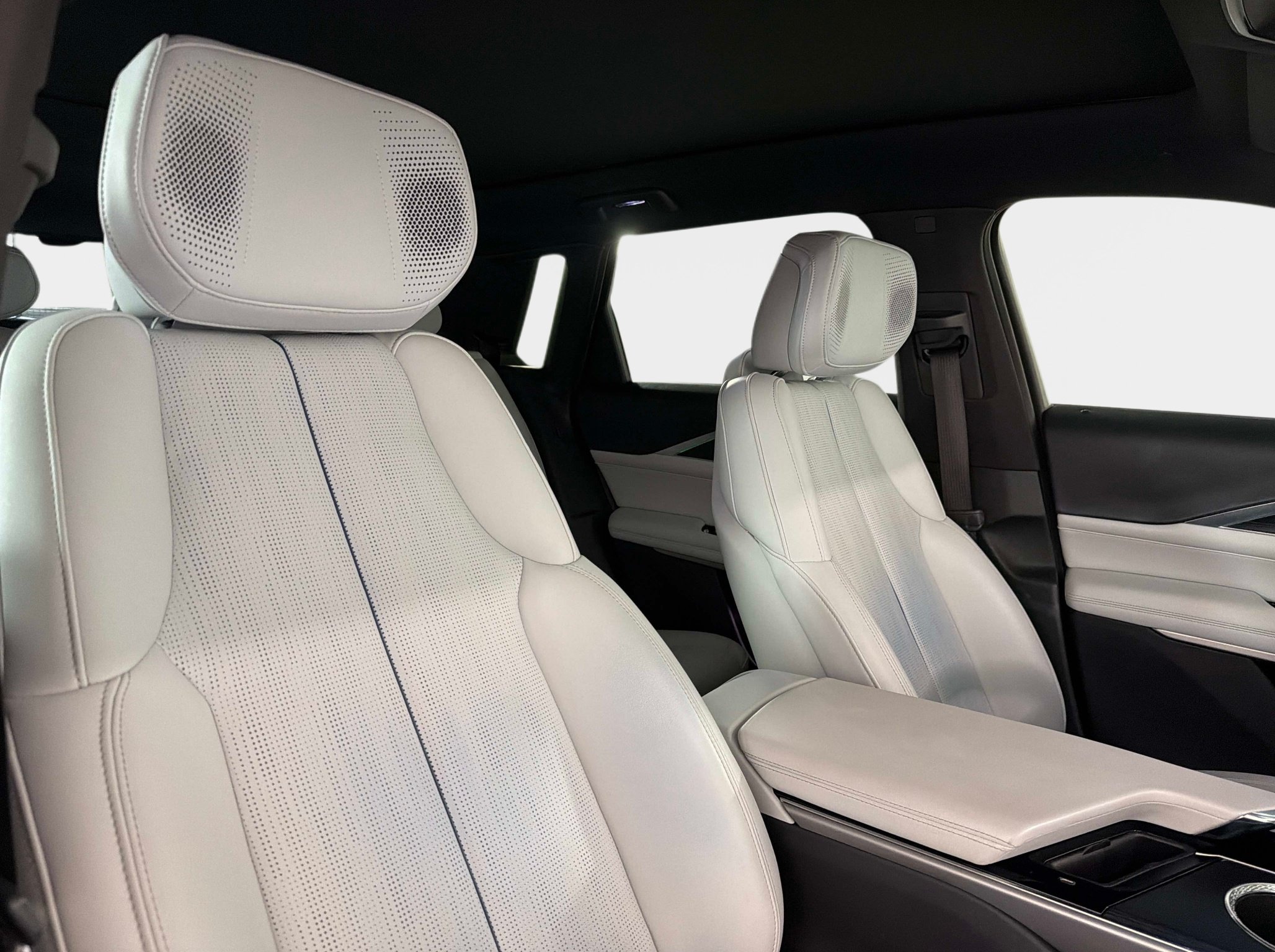 Used 2024 Cadillac Lyriq Luxury RWD image 20
