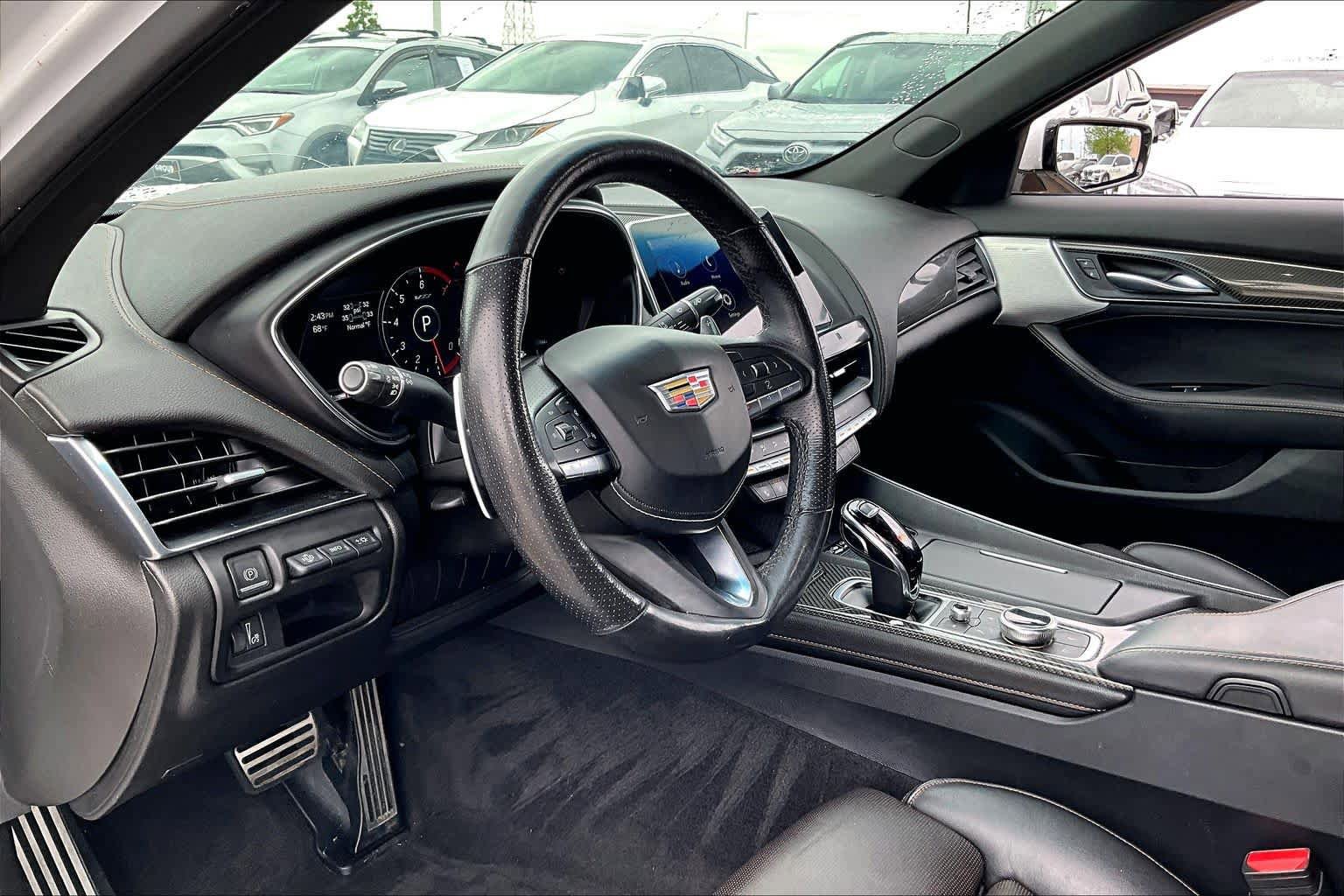 Used 2021 Cadillac CT5 V w/ Premium Package RWD image 16