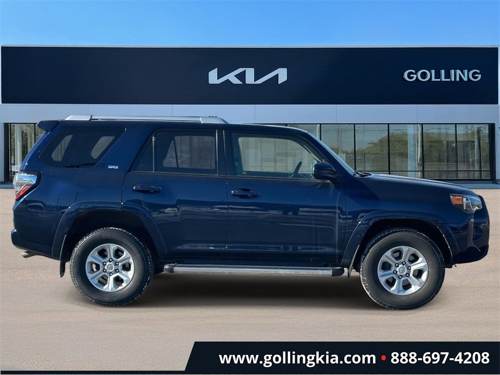 Used 2016 Toyota 4Runner SR5 image 2