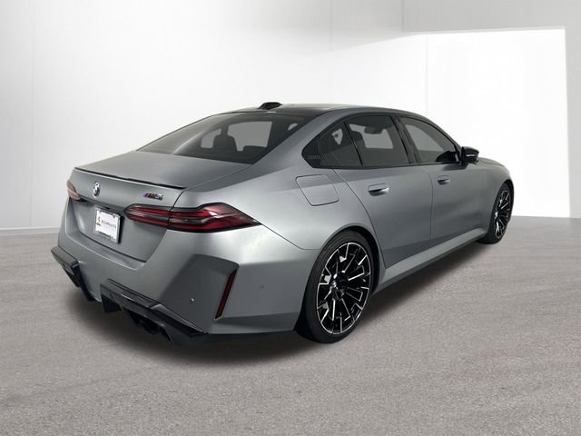 Used 2026 BMW M5 w/ Executive Package image 35