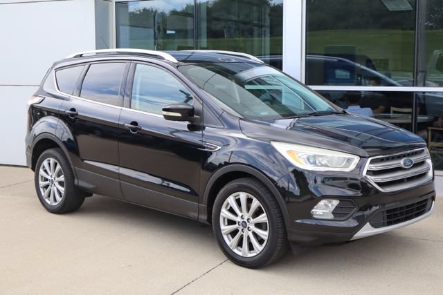 Used 2017 Ford Escape Titanium FWD image 7