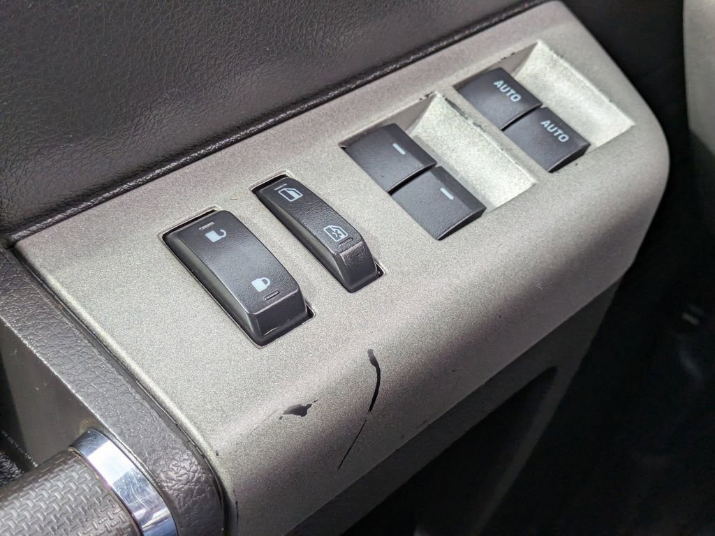 Used 2015 Ford F250 Lariat w/ Lariat Ultimate Package image 24