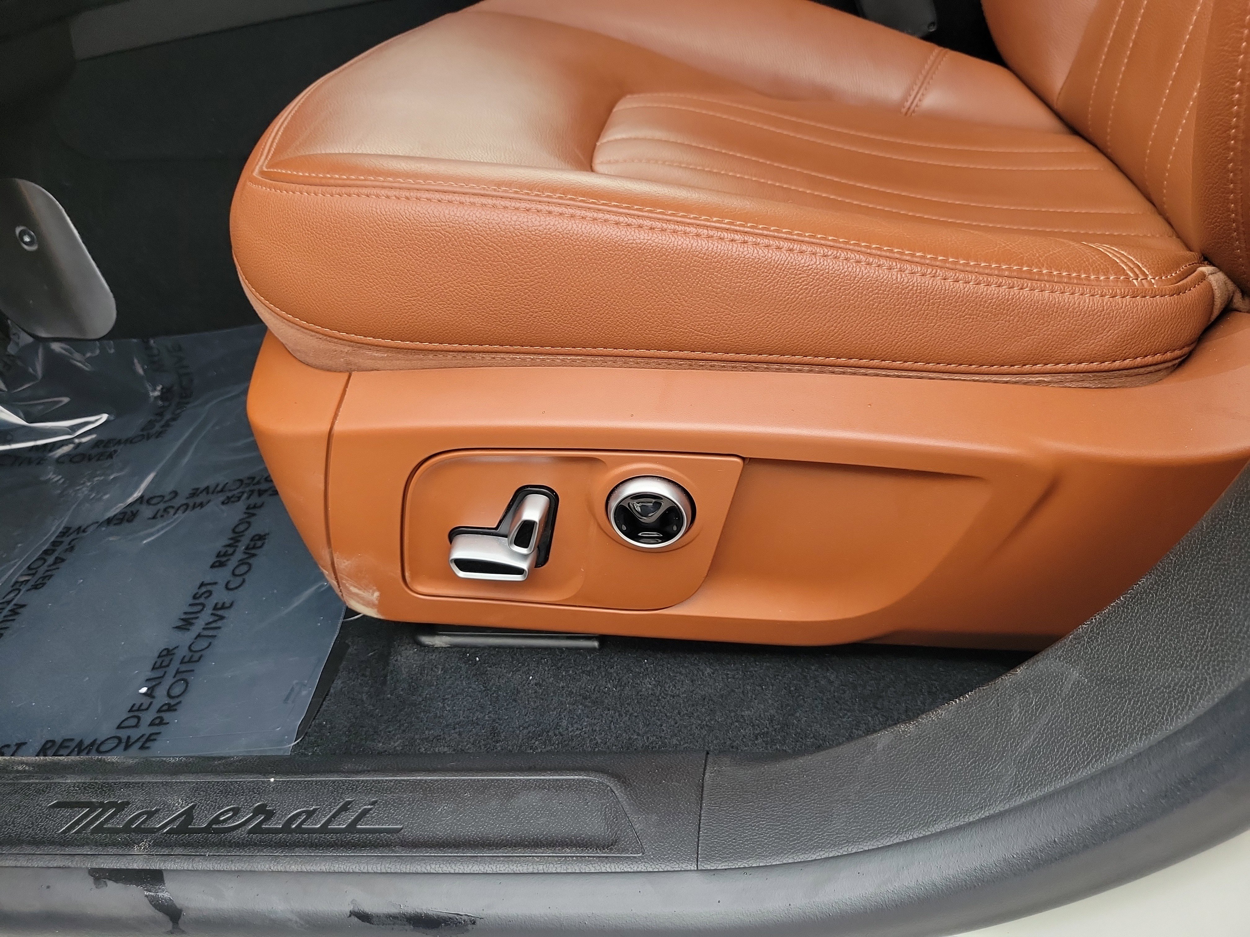 Used 2022 Maserati Levante GT image 19