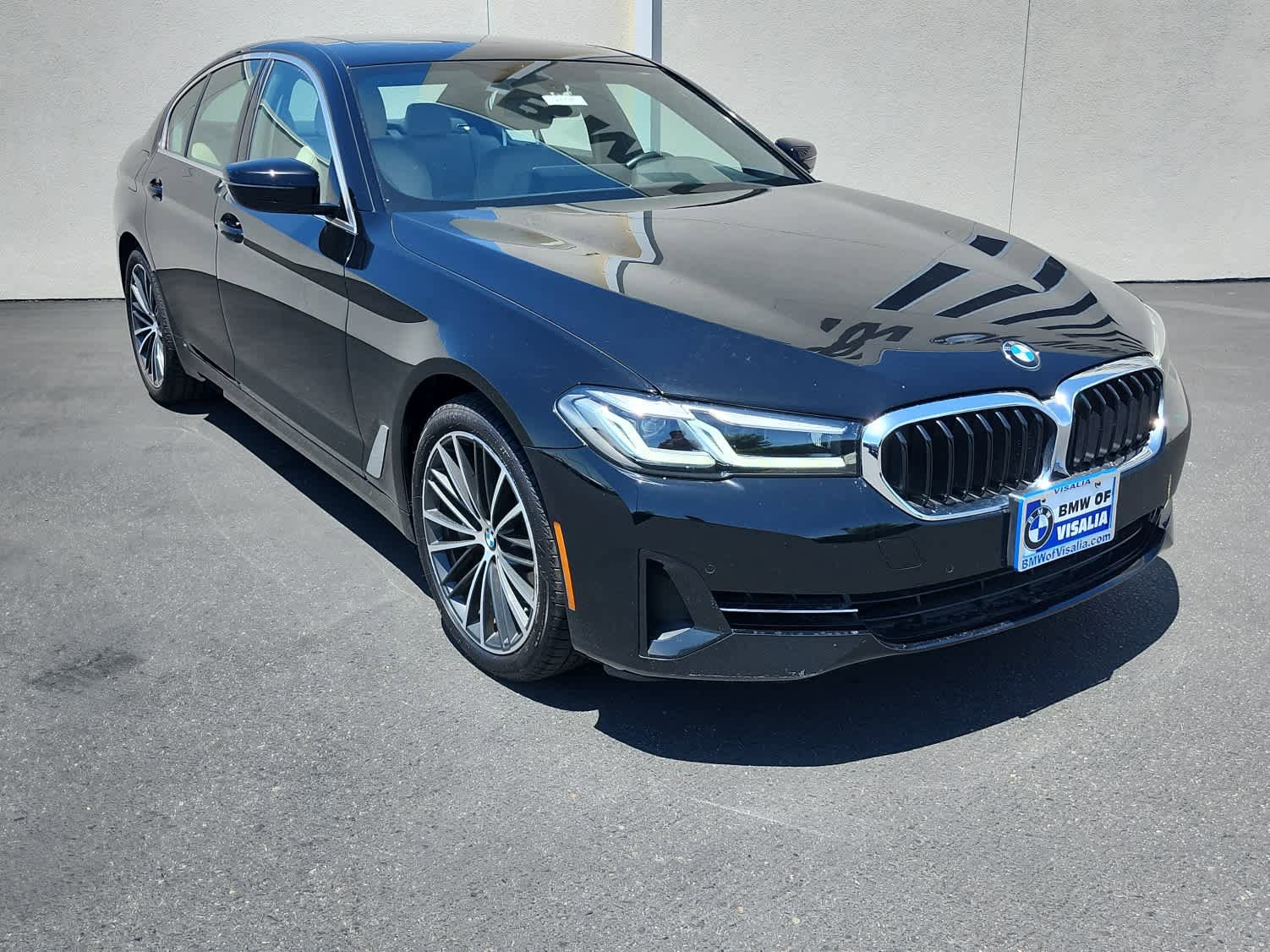 Used 2022 BMW 540i w/ Convenience Package RWD image 2