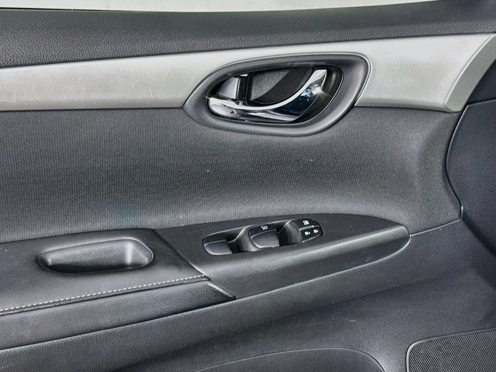 Used 2019 Nissan Sentra S FWD image 15