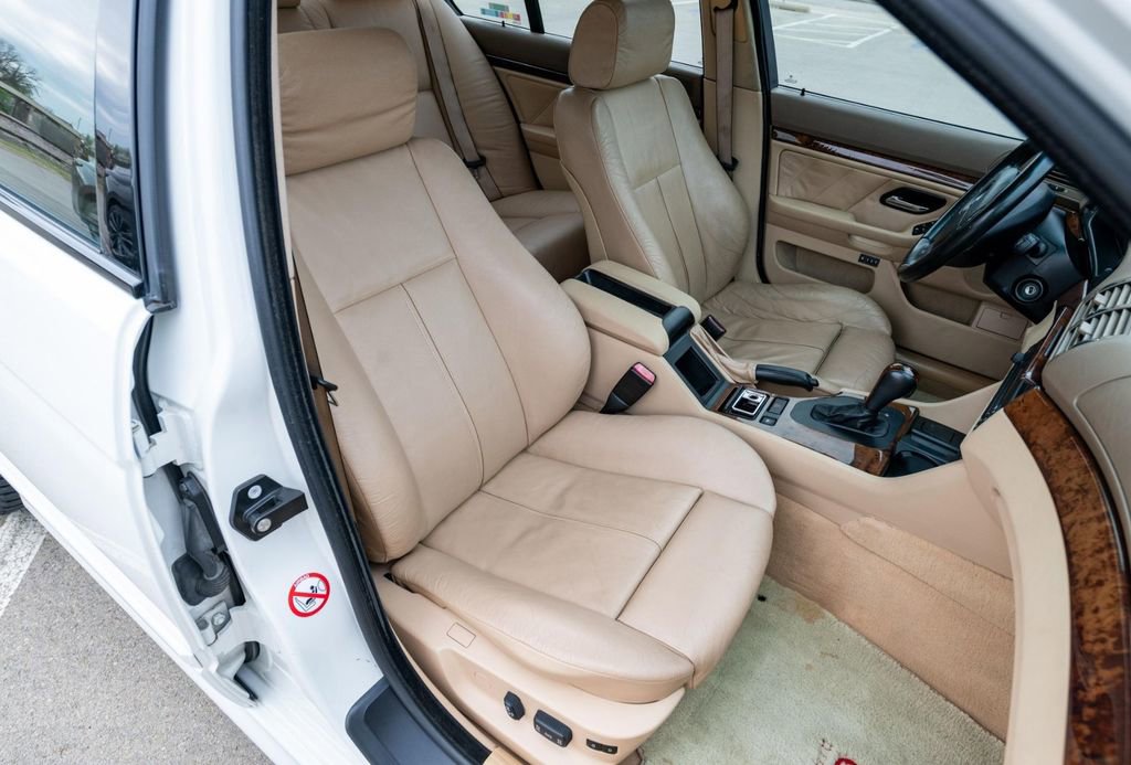 Used 2001 BMW 540i Sedan RWD image 16