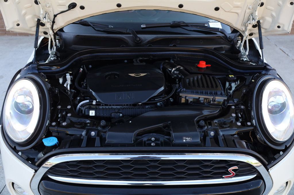 Used 2017 MINI Cooper S image 16