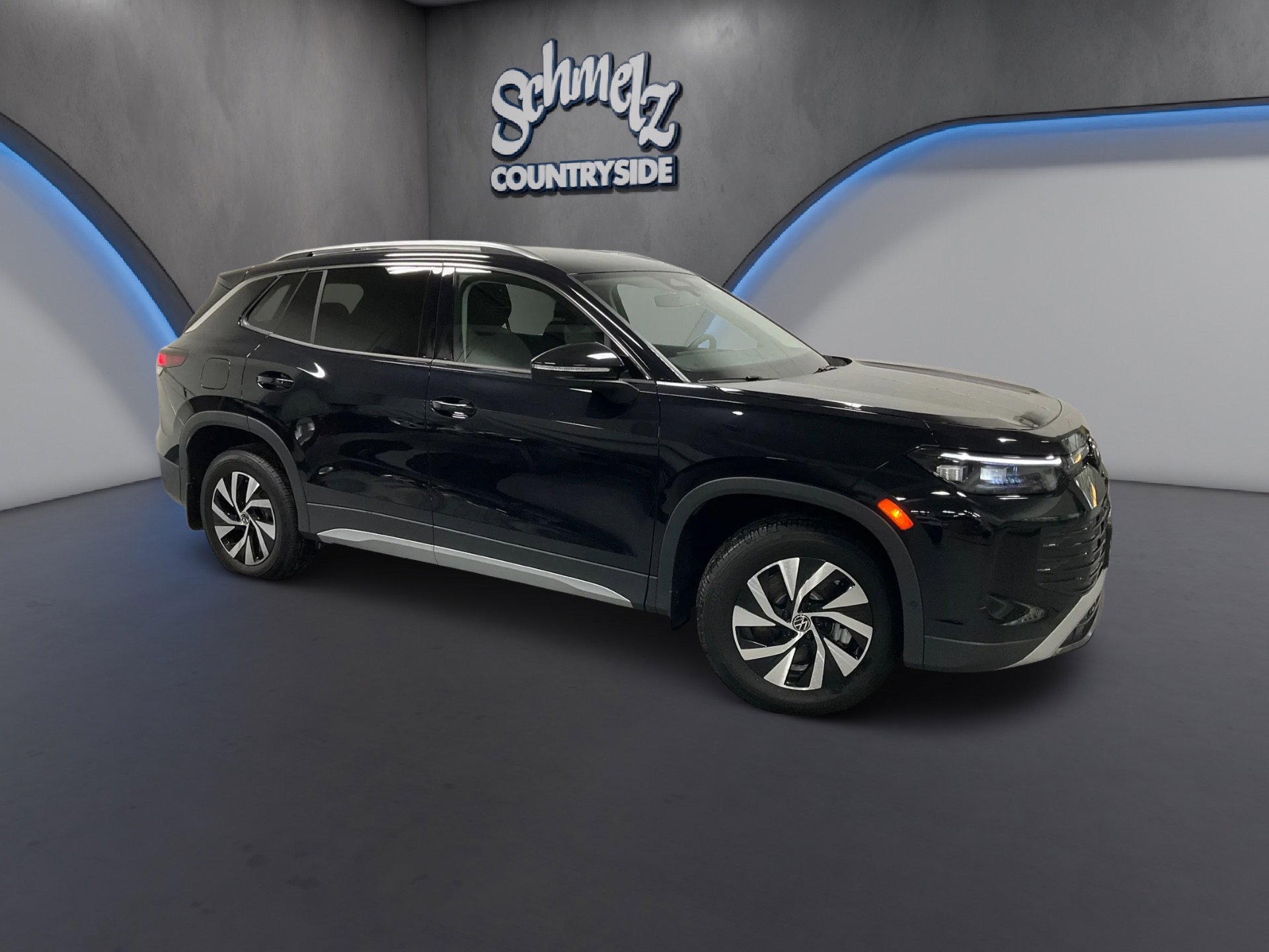 New 2025 Volkswagen Tiguan S image 2