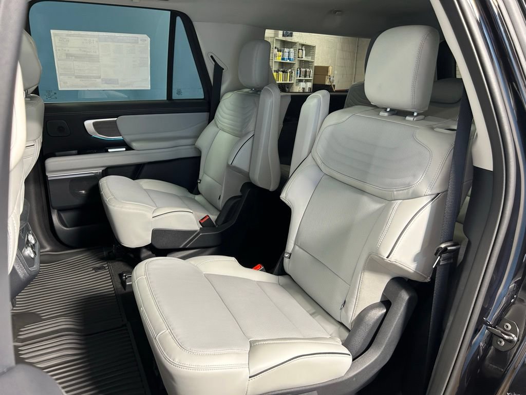 New 2026 Ford Expedition Max Platinum w/ Platinum Ultimate Package AWD/4WD image 34