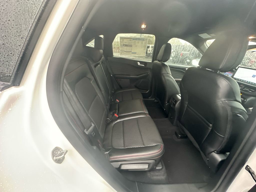 New 2026 Ford Escape ST-Line w/ Tech Pack #1 FWD image 14