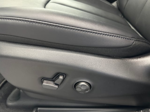 New 2027 Chrysler Pacifica LX FWD image 19