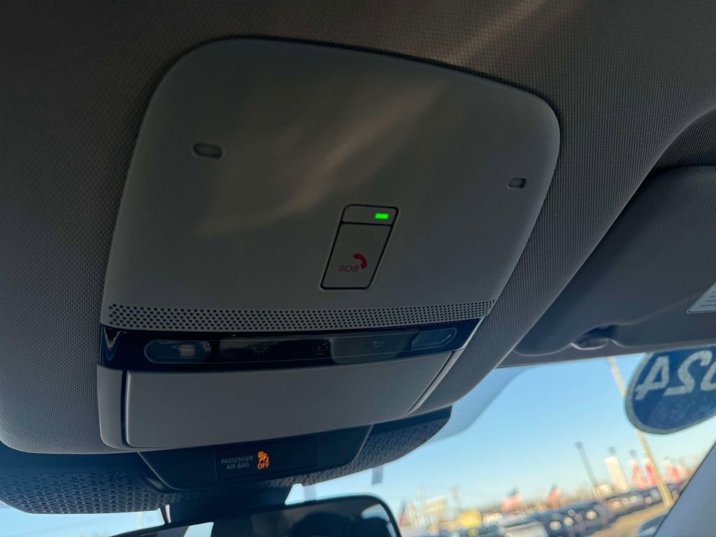 Used 2024 Nissan Ariya FWD image 29