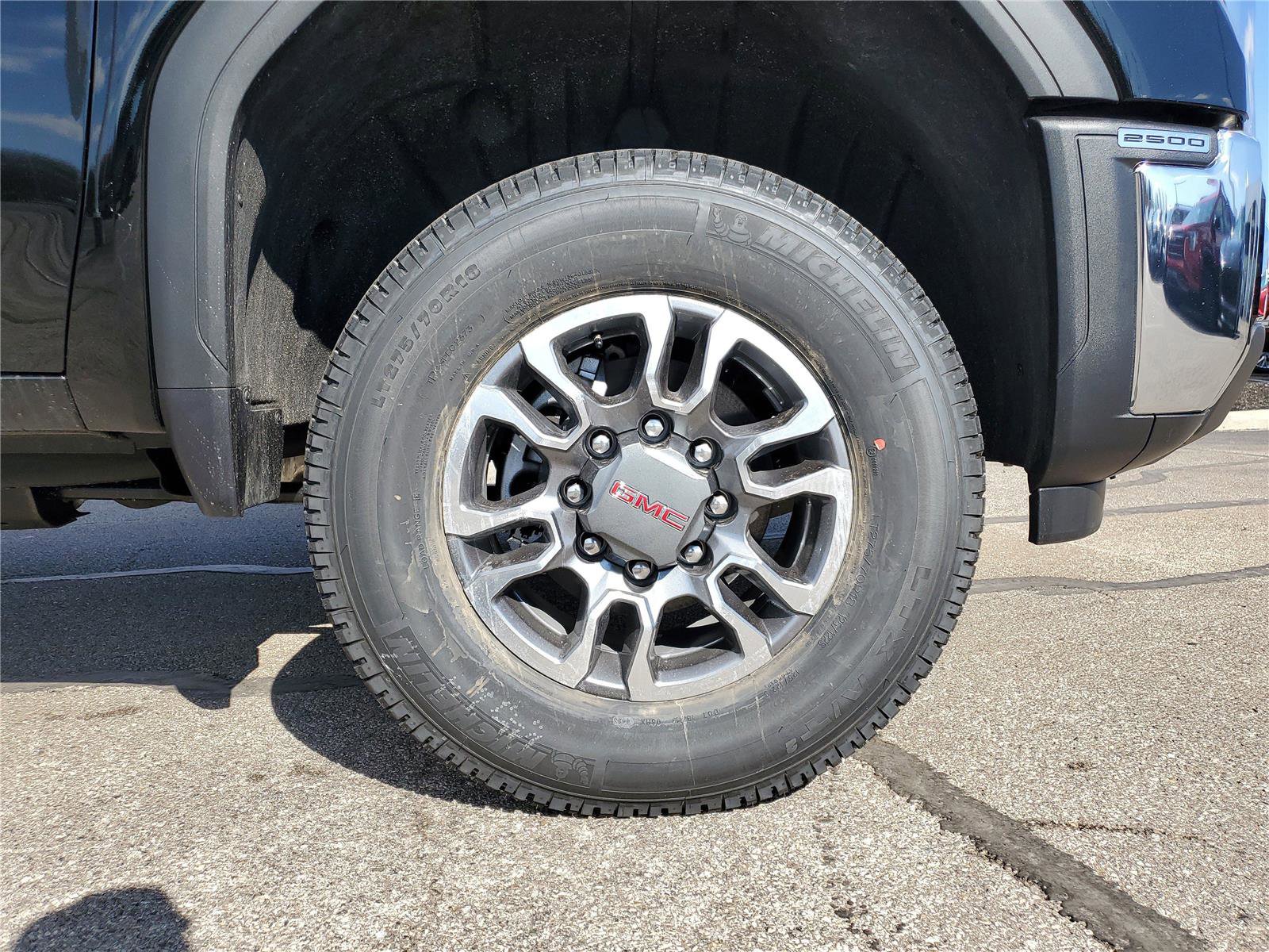 New 2026 GMC Sierra 2500 SLE w/ SLE Convenience Package image 5