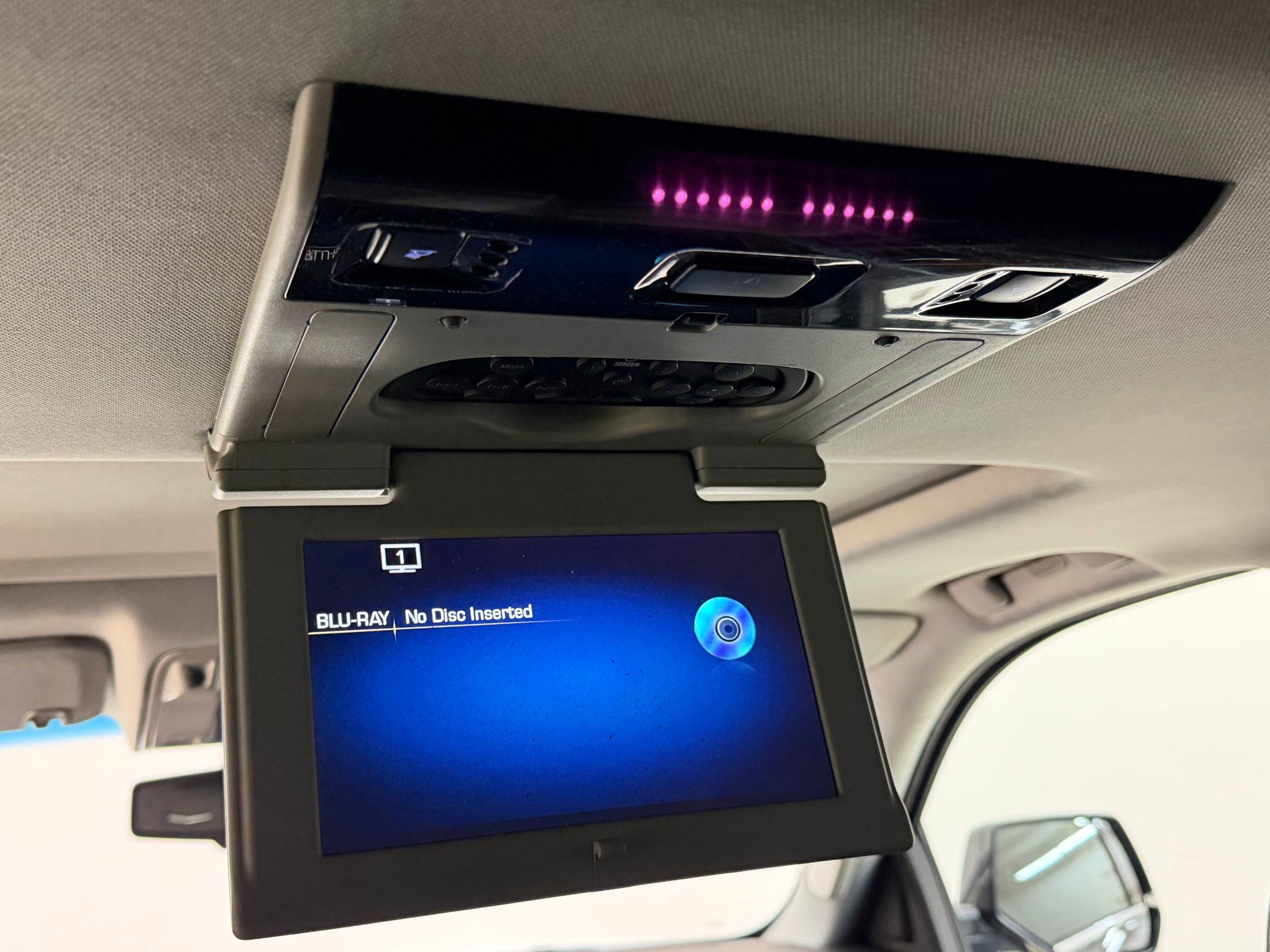 Used 2016 Cadillac Escalade Premium image 25