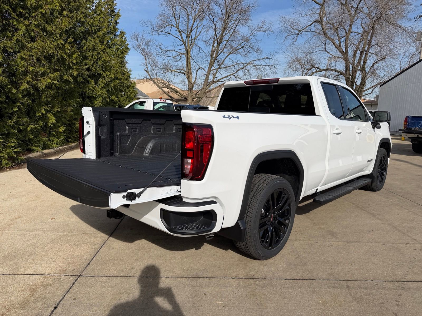 New 2026 GMC Sierra 1500 Elevation w/ Preferred Package AWD/4WD image 32