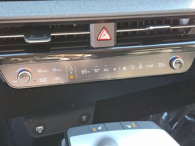 Used 2022 Kia EV6 Light image 18