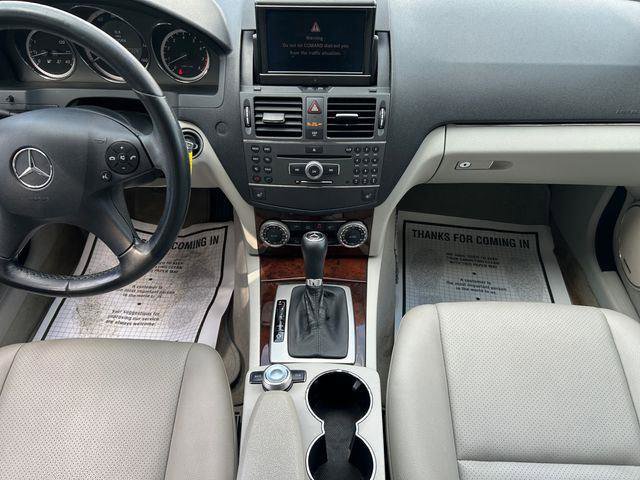Used 2010 Mercedes-Benz C 300 4MATIC Sedan image 11