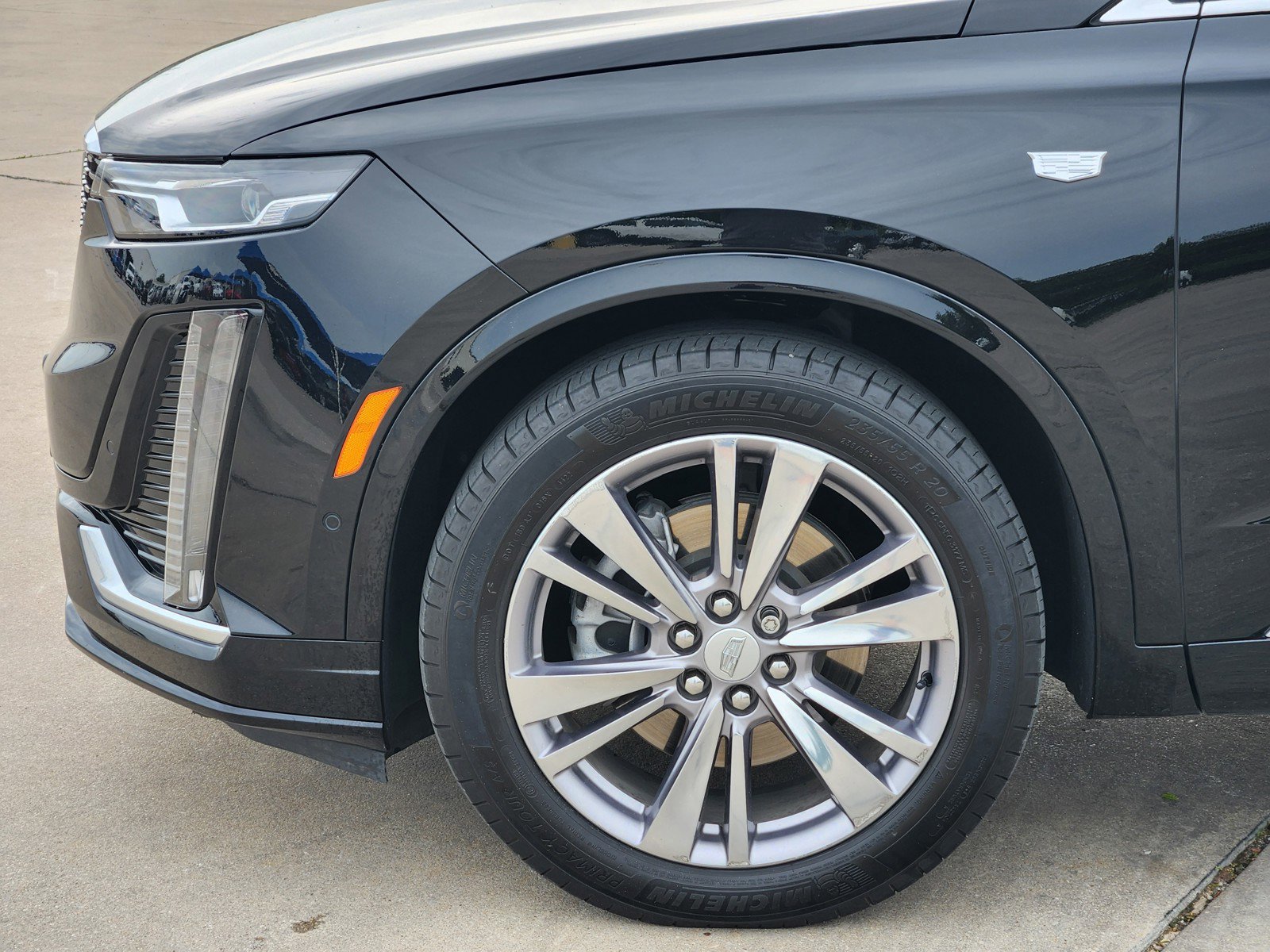 Certified 2023 Cadillac XT6 Premium Luxury w/ Technology Package AWD/4WD image 28