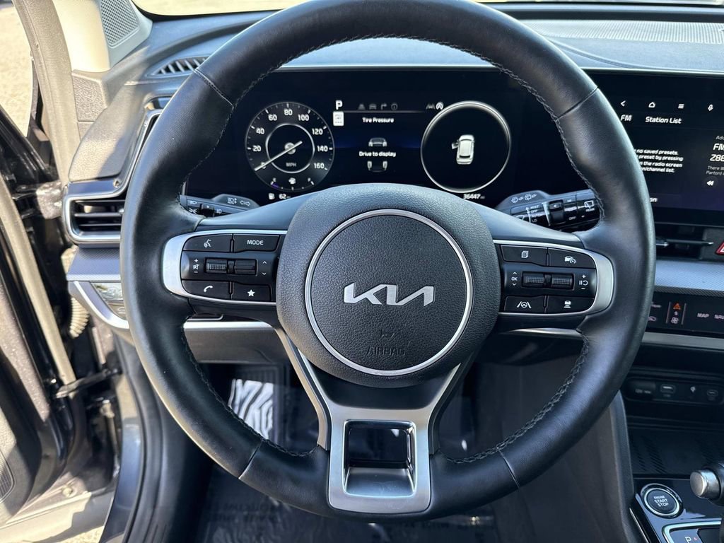 Used 2023 Kia Sportage SX image 45