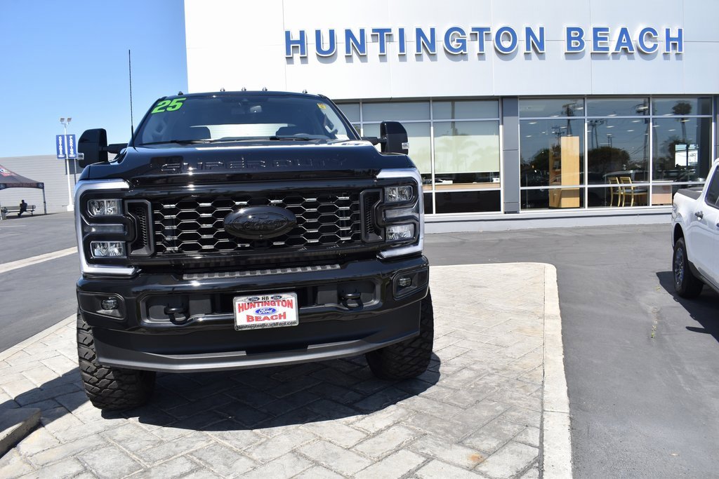 Used 2025 Ford F350 Lariat image 33