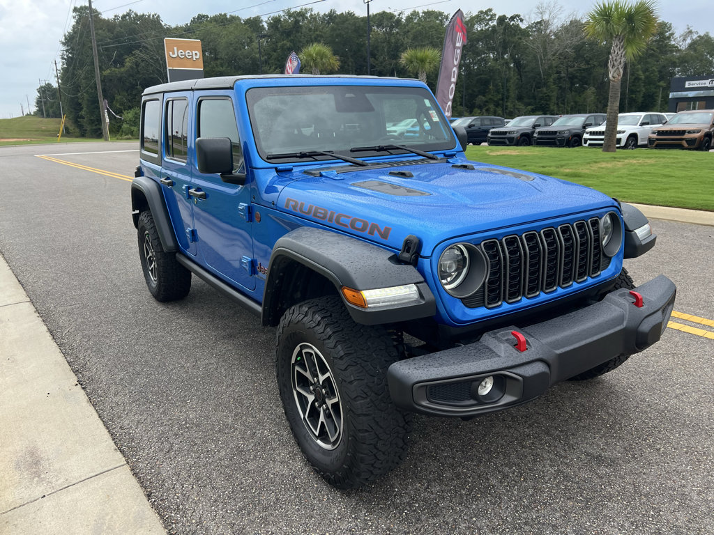 Certified 2025 Jeep Wrangler Unlimited Rubicon w/ Convenience Group AWD/4WD video 1