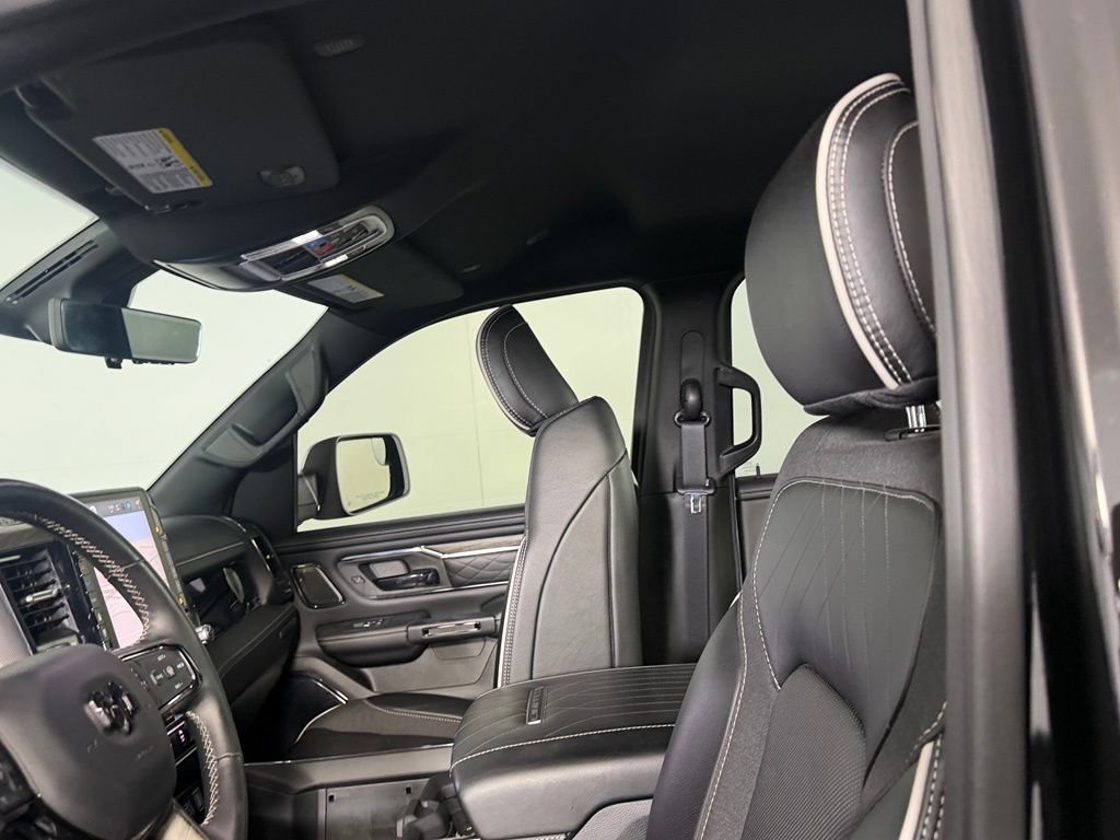 Used 2025 RAM 1500 Limited AWD/4WD image 23