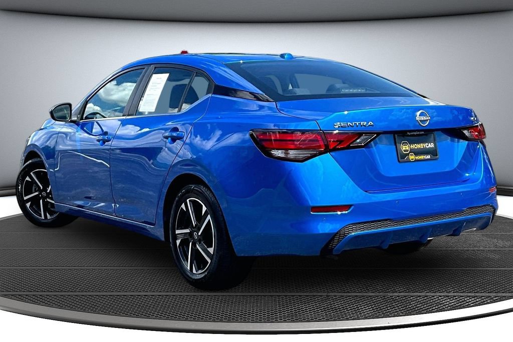 Used 2024 Nissan Sentra SV FWD image 4