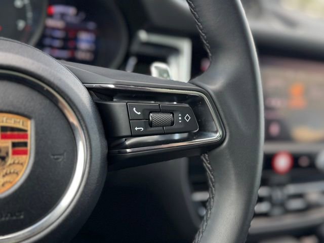 Certified 2025 Porsche Macan image 22