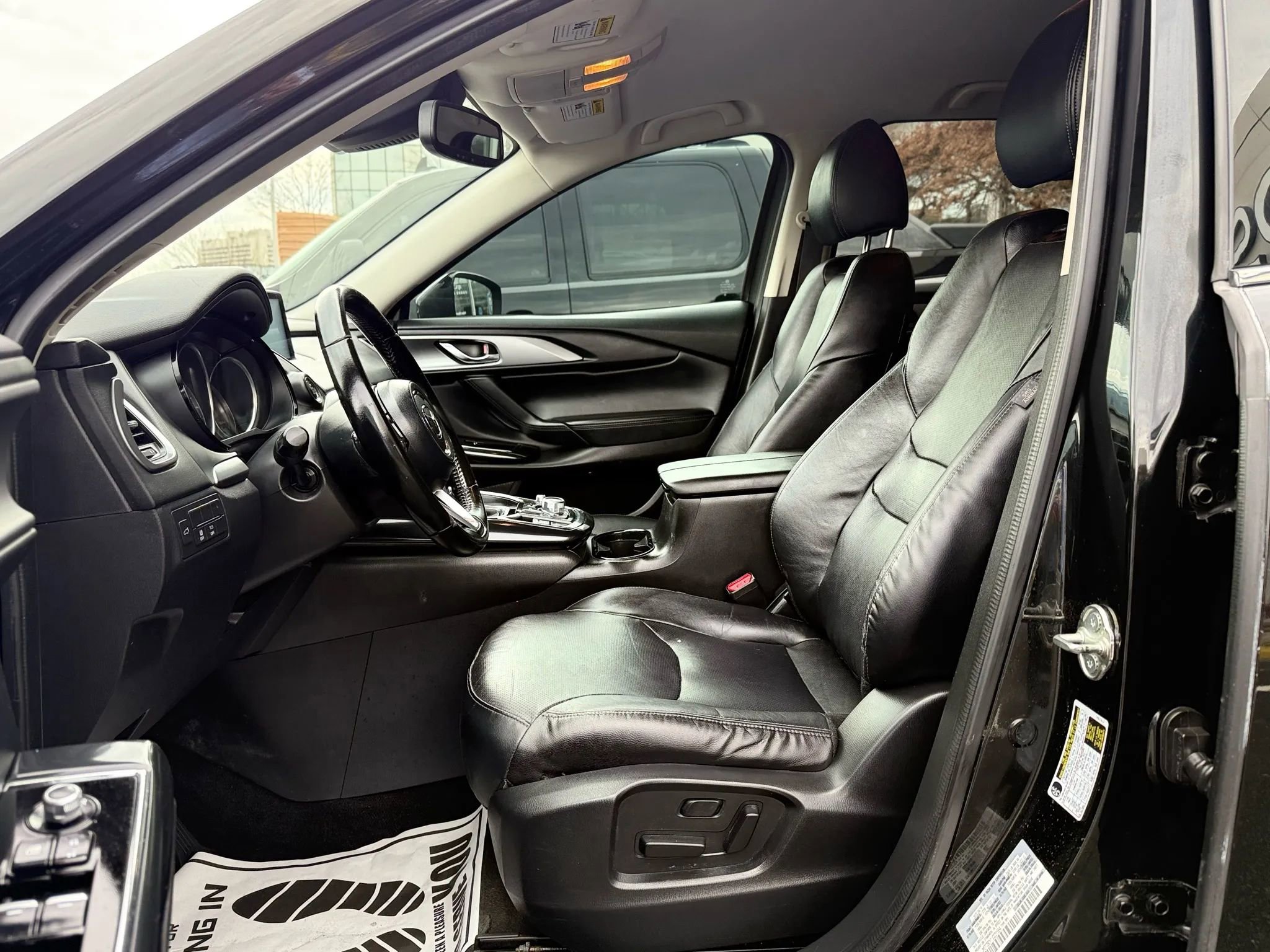 Used 2018 MAZDA CX-9 Touring image 10