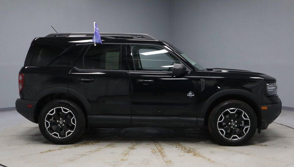 Certified 2025 Ford Bronco Sport Outer Banks w/ Outer Banks Tech Package+ image 13