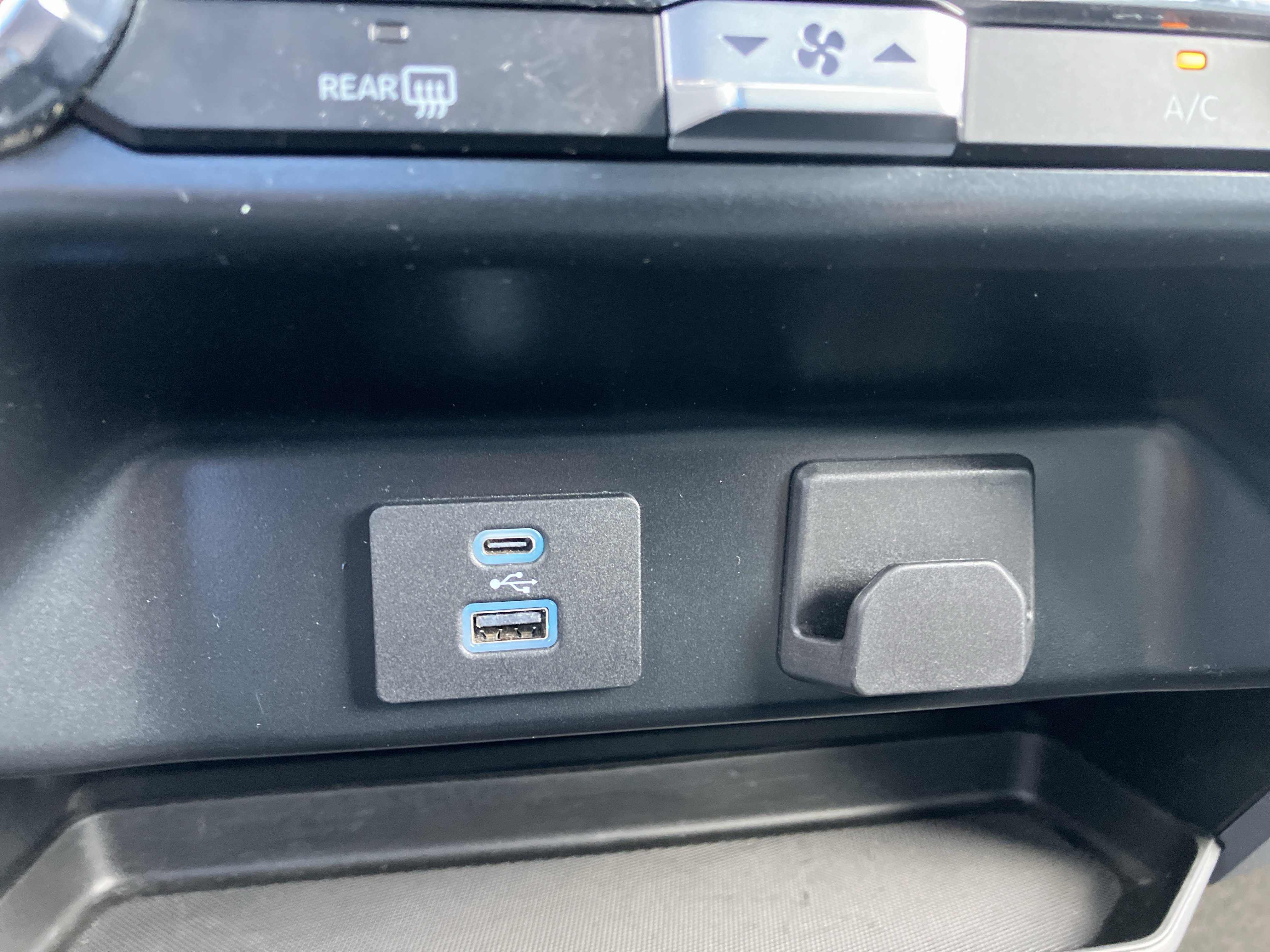 Used 2024 Ford F150 XLT AWD/4WD image 28