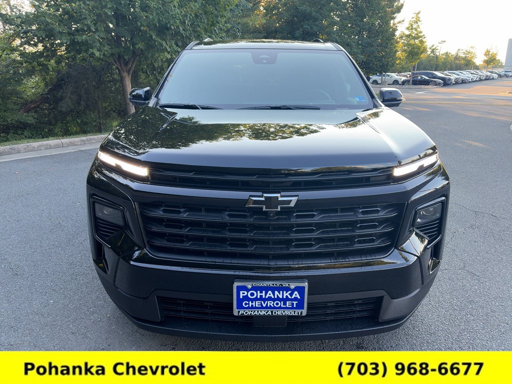 New 2027 Chevrolet Traverse LT w/ Midnight/Sport Edition AWD/4WD image 2