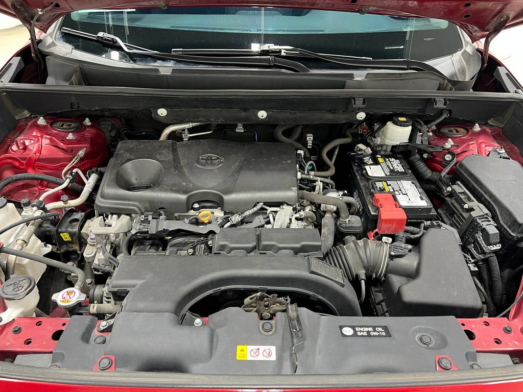 Used 2019 Toyota RAV4 LE w/ All Weather Liner Package AWD/4WD image 26