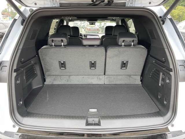 New 2026 Chevrolet Traverse RS w/ LPO, Floor Liner Package AWD/4WD image 25