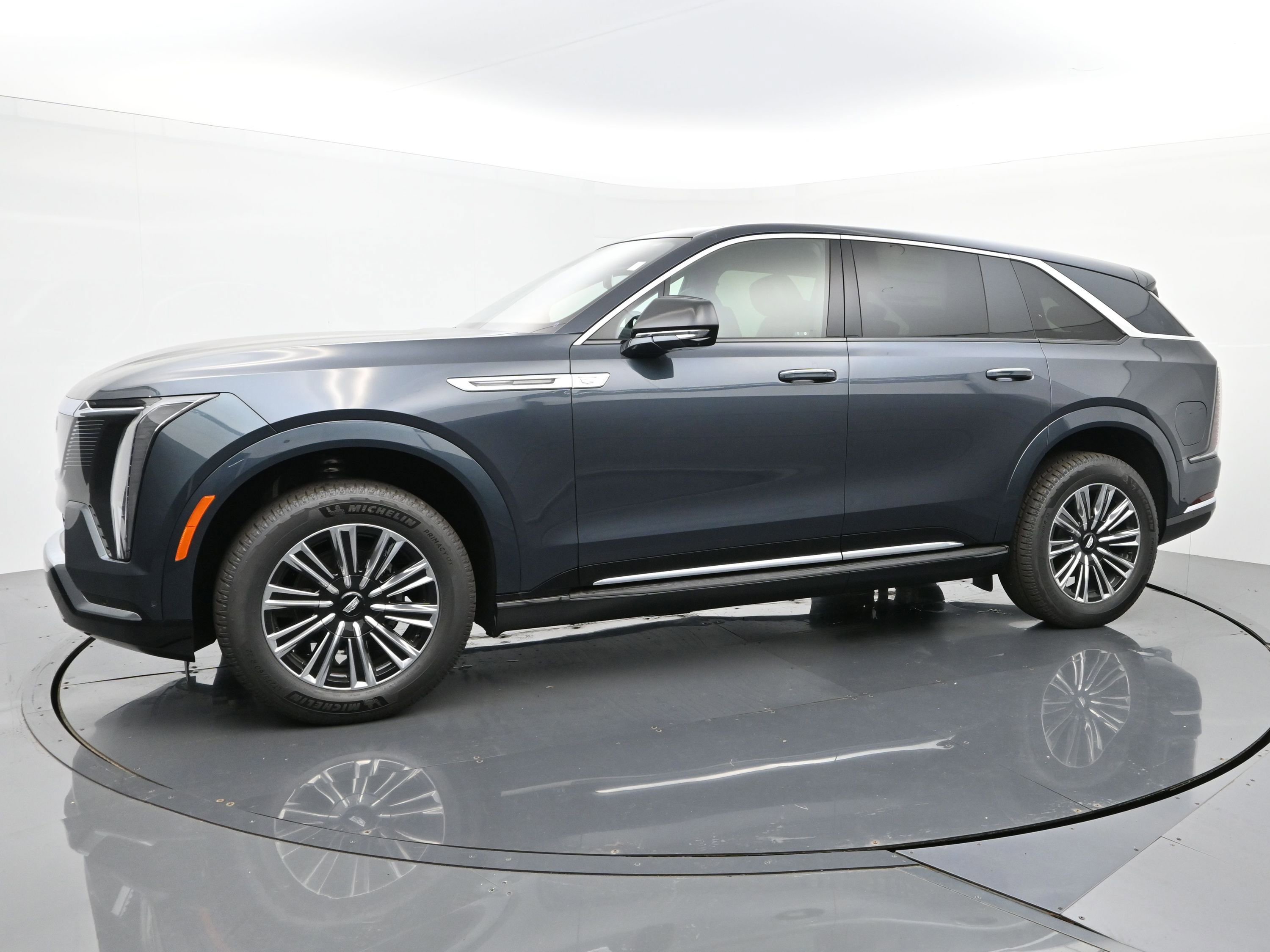 New 2026 Cadillac Escalade IQ Luxury 1 w/ LPO, Floor Liner Package image 2