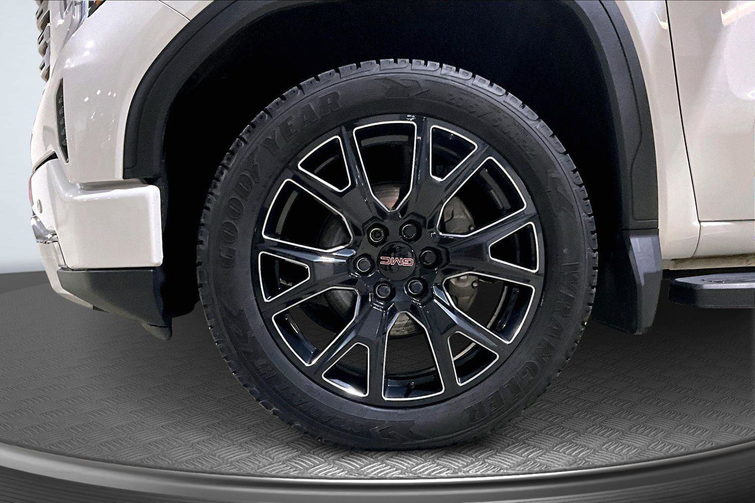 Used 2022 GMC Sierra 1500 Denali image 11