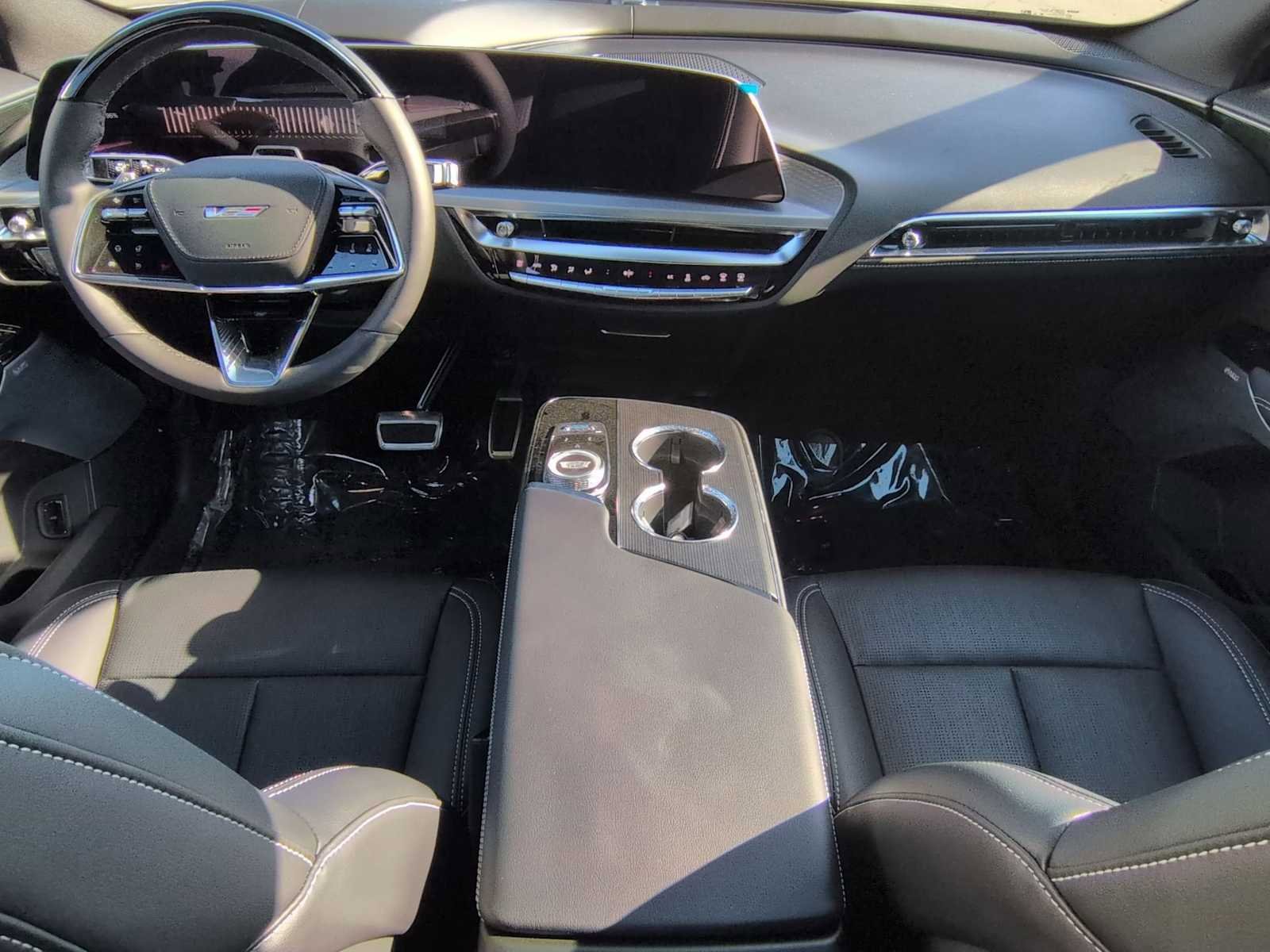 New 2026 Cadillac Lyriq V image 13