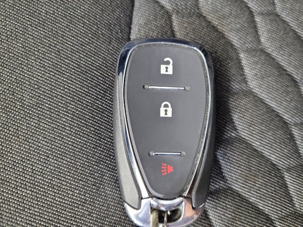 Used 2021 Chevrolet Equinox LT FWD image 32