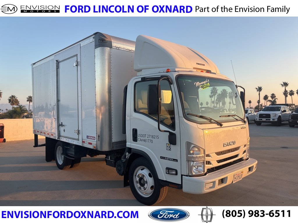 Used 2021 Isuzu NPR image 1