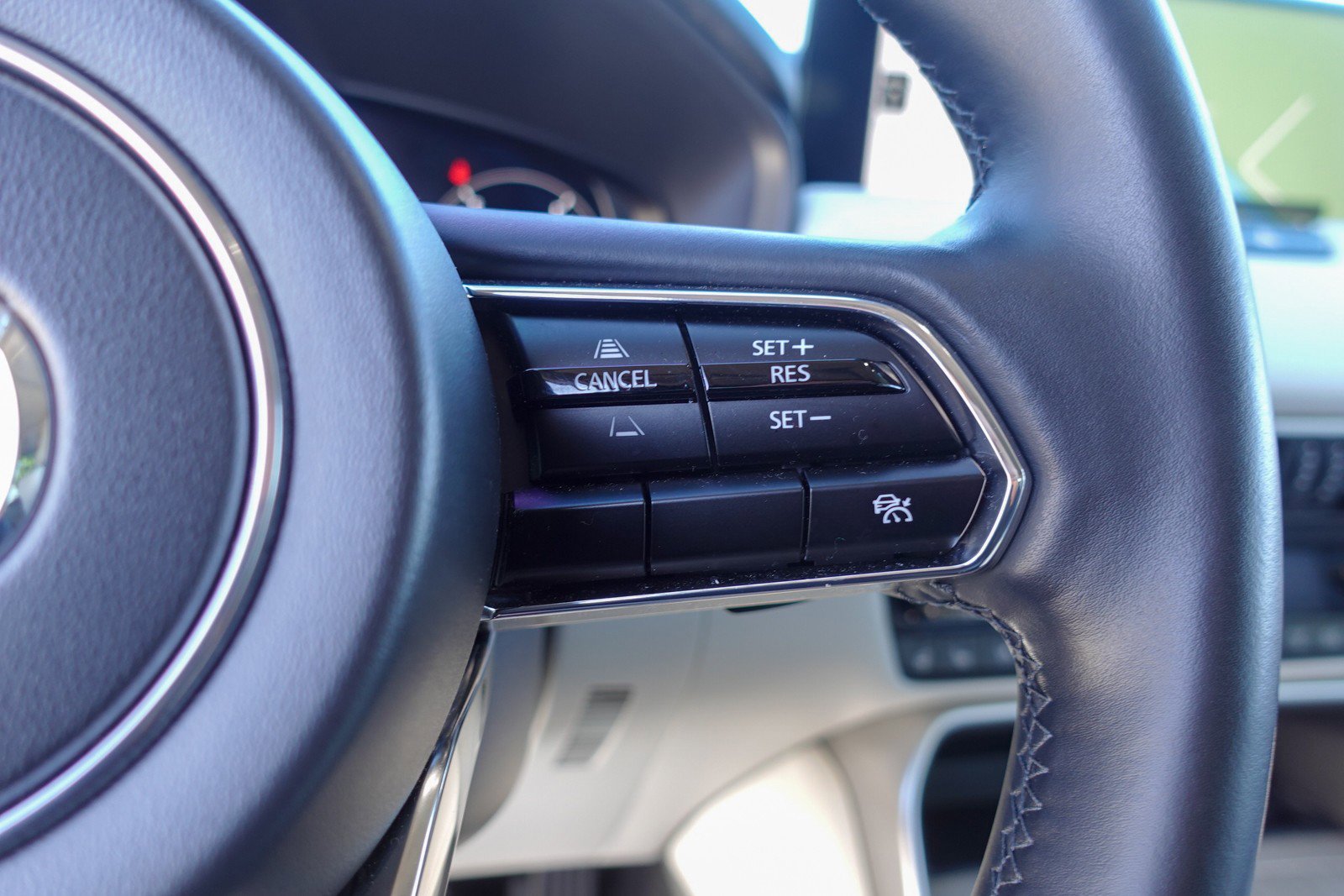 Certified 2024 MAZDA CX-90 Plug-In Hybrid w/ Premium Plus image 15