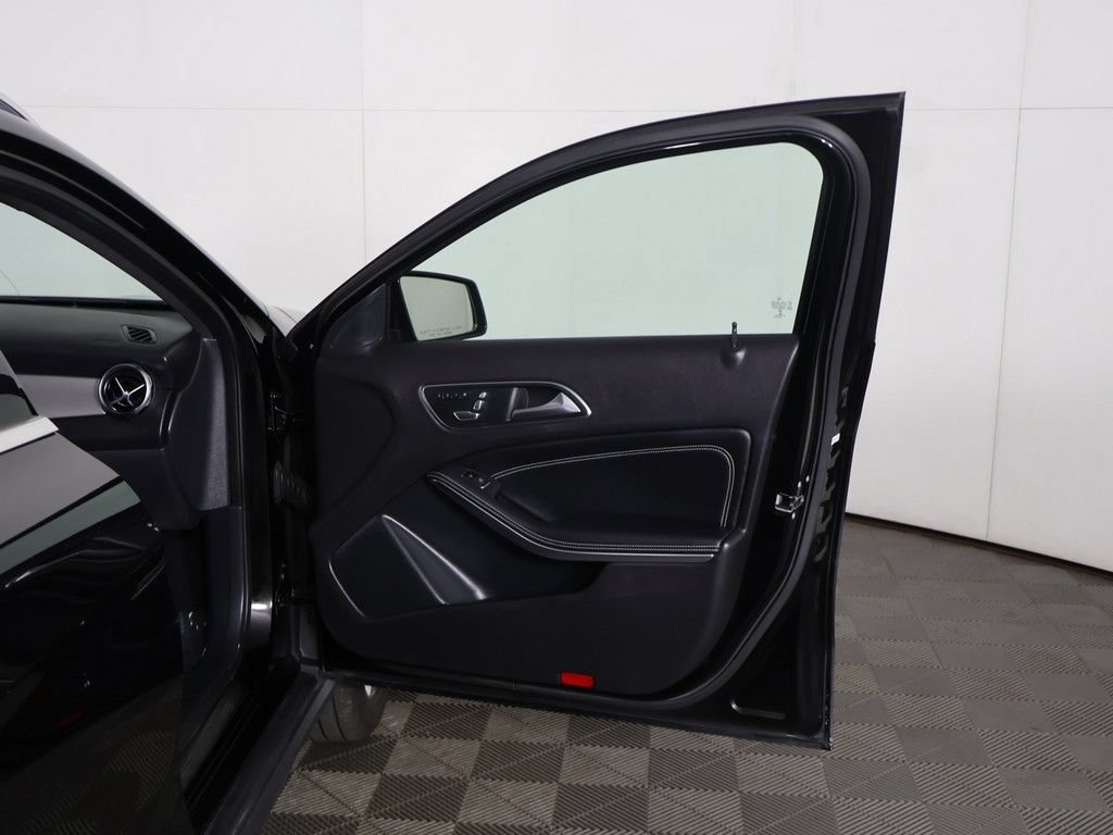 Used 2019 Mercedes-Benz GLA 250 4MATIC image 17