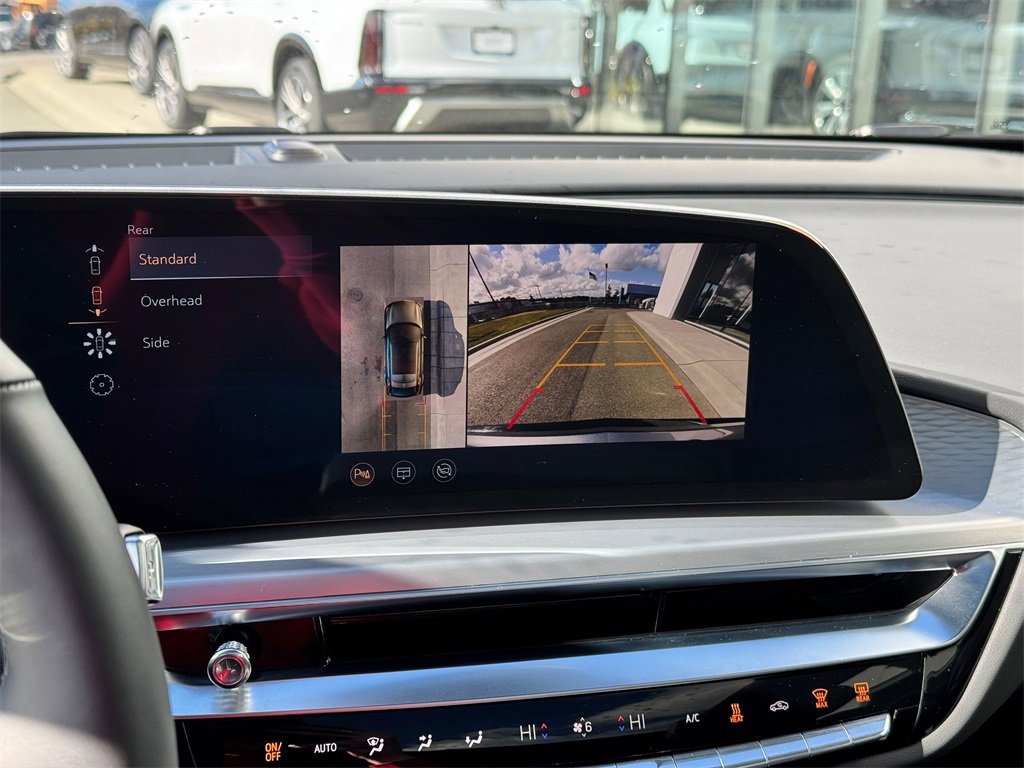 Used 2025 Cadillac Lyriq Sport image 21