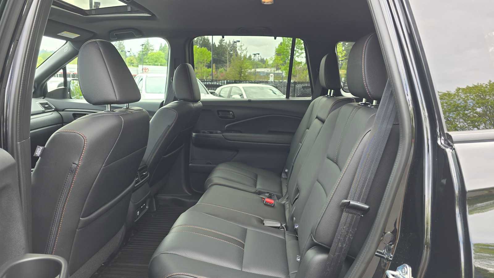 Used 2025 Honda Passport TrailSport image 16