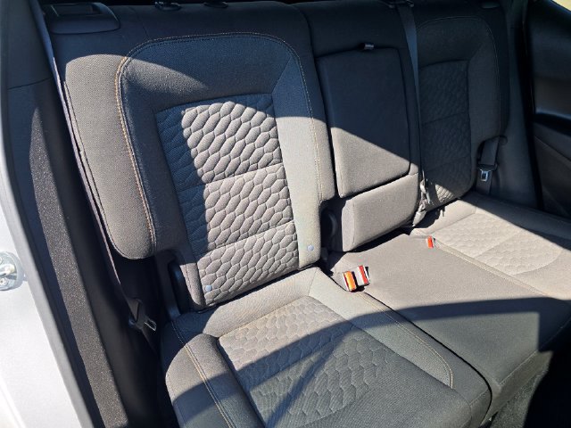Used 2020 Chevrolet Equinox LT w/ Driver Convenience Package FWD image 22