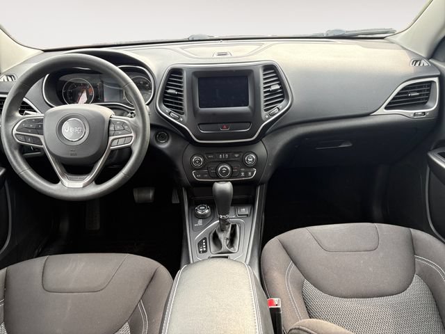 Used 2020 Jeep Cherokee Latitude AWD/4WD image 10