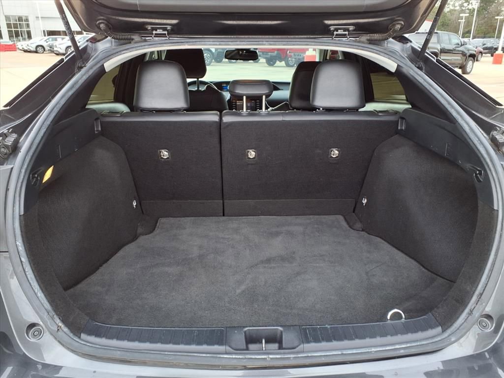 Certified 2020 Toyota Prius XLE image 8