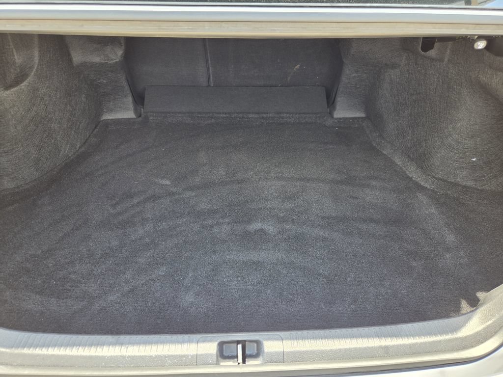 Used 2025 Toyota Camry SE FWD image 29