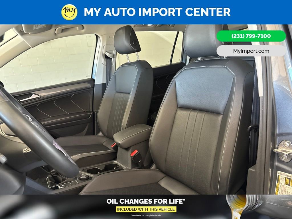 Used 2023 Volkswagen Tiguan SE w/ Panoramic Sunroof Package AWD/4WD image 8