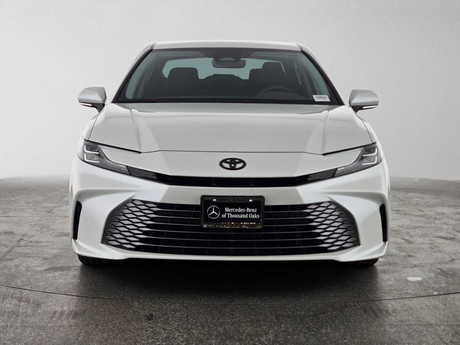 Used 2026 Toyota Camry XLE FWD image 8